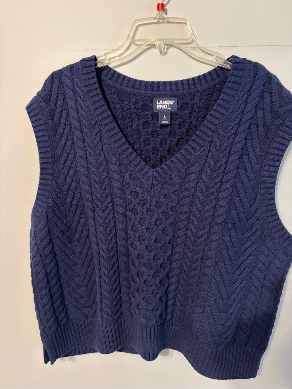 Lands' End Navy Cable-Knit V-Neck Sweater Vest. Large. 14-16. Cotton/ acrylic.